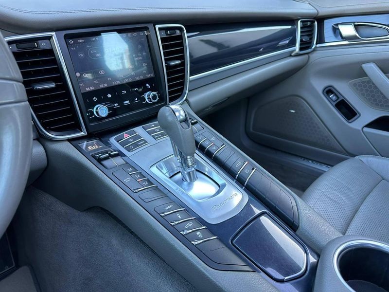 Porsche Panamera 3.6 V6 300cv/310cv 2011/2012 CONCEPT MOTORS PASSO FUNDO / Carros no Vale Porsche Panamera 3.6 V6 300cv/310cv 2011/2012 CONCEPT MOTORS PASSO FUNDO / Carros no Vale