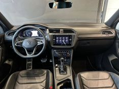 Volkswagen Tiguan Allspac R-Line 300 TSI 2.0 2023/2024 CONCEPT MOTORS PASSO FUNDO / Carros no Vale