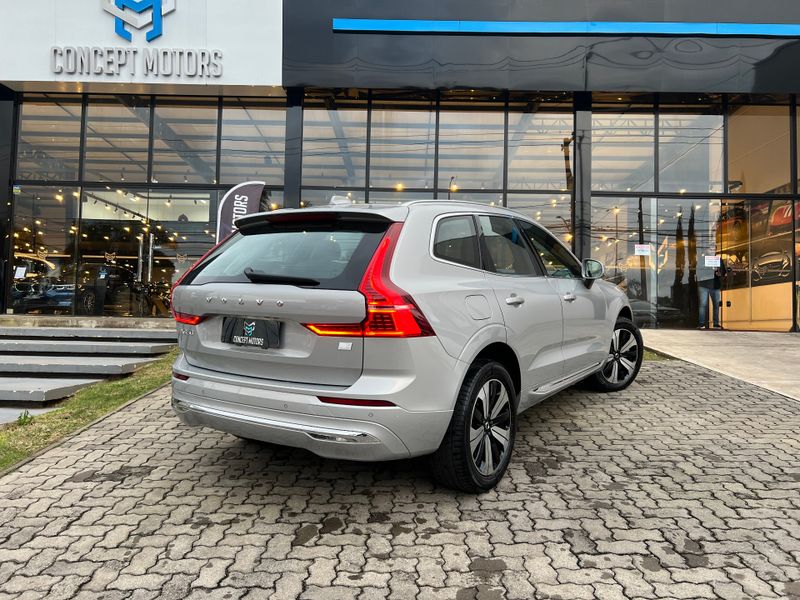 Volvo XC60 T-8 Plus 2.0 AWD (HÃ­brido) 2023/2023 CONCEPT MOTORS PASSO FUNDO / Carros no Vale