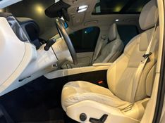Volvo XC60 T-8 Plus 2.0 AWD (HÃ­brido) 2023/2023 CONCEPT MOTORS PASSO FUNDO / Carros no Vale