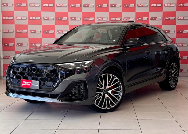 Audi Q8 Perf.Black 3.0 TFSI Quat S-tr/(Híb.) 2024/2025 PC VEÍCULOS SANTA CRUZ DO SUL / Carros no Vale Audi Q8 Perf.Black 3.0 TFSI Quat S-tr/(Híb.) 2024/2025 PC VEÍCULOS SANTA CRUZ DO SUL / Carros no Vale