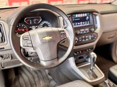 CHEVROLET S10 Pick-Up LTZ 2.5 4×4 CD 2018/2019 PC VEÍCULOS SANTA CRUZ DO SUL / Carros no Vale