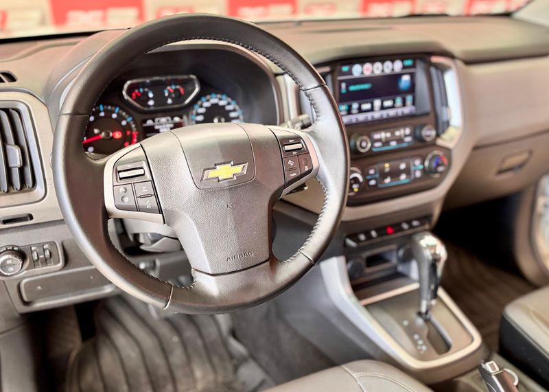 CHEVROLET S10 Pick-Up LTZ 2.5 4×4 CD 2018/2019 PC VEÍCULOS SANTA CRUZ DO SUL / Carros no Vale CHEVROLET S10 Pick-Up LTZ 2.5 4×4 CD 2018/2019 PC VEÍCULOS SANTA CRUZ DO SUL / Carros no Vale