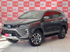 Toyota Hilux SW4 SRX Plat 4×4 2.8 TB Die 2024/2024 PC VEÍCULOS SANTA CRUZ DO SUL / Carros no Vale
