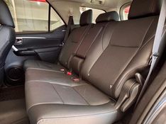 Toyota Hilux SW4 SRX Plat 4×4 2.8 TB Die 2024/2024 PC VEÍCULOS SANTA CRUZ DO SUL / Carros no Vale