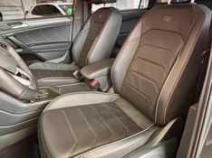 VOLKSWAGEN TIGUAN Allspac R-Line 300 TSI 2.0 2023/2024 PC VEÍCULOS SANTA CRUZ DO SUL / Carros no Vale