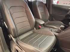 VOLKSWAGEN TIGUAN Allspac R-Line 300 TSI 2.0 2023/2024 PC VEÍCULOS SANTA CRUZ DO SUL / Carros no Vale