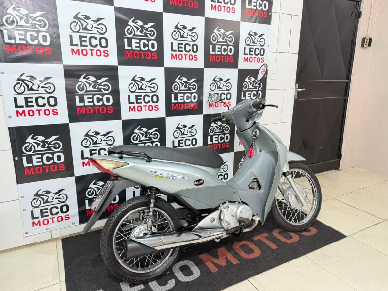 HONDA MOTOS BIZ 125 KS 2006/2006 LECO MOTOS VENÂNCIO AIRES / Carros no Vale HONDA MOTOS BIZ 125 KS 2006/2006 LECO MOTOS VENÂNCIO AIRES / Carros no Vale