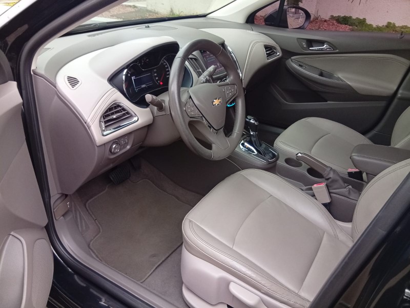 CHEVROLET CRUZE LTZ 1.4 2017/2017 ALTERNATIVA VEÍCULOS LAJEADO / Carros no Vale