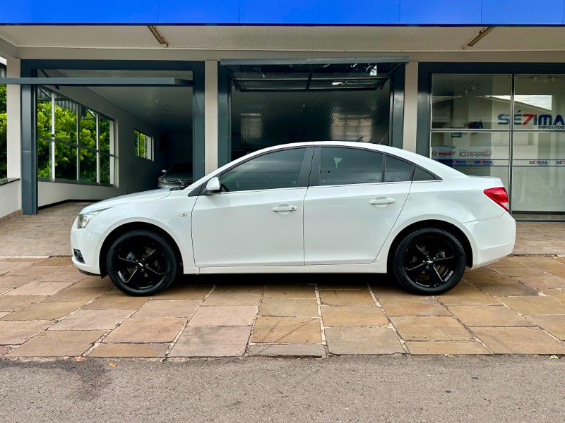 CHEVROLET CRUZE LT 2014/2014 SÉTIMA VEÍCULOS GUAPORÉ / Carros no Vale