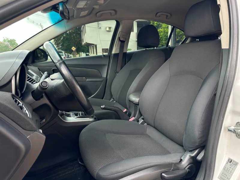CHEVROLET CRUZE LT 2014/2014 SÉTIMA VEÍCULOS GUAPORÉ / Carros no Vale