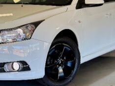 CHEVROLET CRUZE 1.8 LT SPORT6 16V FLEX 4P AUTOMATICO 2013/2013 MALAGGI VEÍCULOS ENCANTADO / Carros no Vale