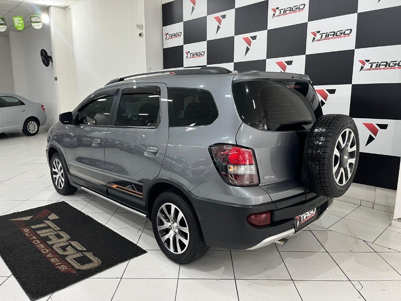 CHEVROLET SPIN 1.8 ACTIV 8V FLEX 4P AUTOMÁTICO 2018/2018 TIAGO AUTOMÓVEIS VENÂNCIO AIRES / Carros no Vale