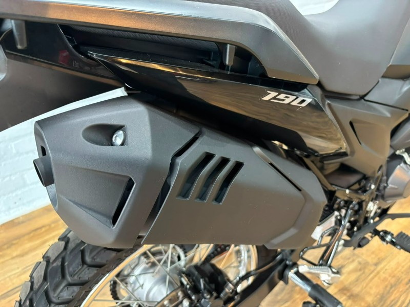 HONDA MOTOS XRE 190 /2026 RT 811 VEÍCULOS ARROIO DO MEIO / Carros no Vale HONDA MOTOS XRE 190 /2026 RT 811 VEÍCULOS ARROIO DO MEIO / Carros no Vale