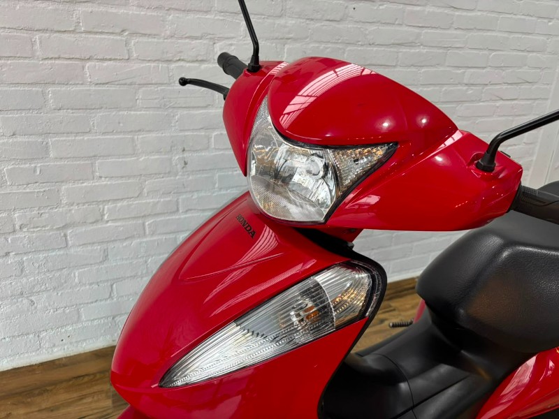 HONDA MOTOS BIZ 125 KS /2012 RT 811 VEÍCULOS ARROIO DO MEIO / Carros no Vale HONDA MOTOS BIZ 125 KS /2012 RT 811 VEÍCULOS ARROIO DO MEIO / Carros no Vale
