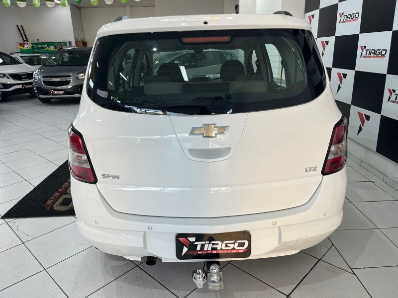 CHEVROLET SPIN 1.8 LTZ 8V 2018/2018 TIAGO AUTOMÓVEIS VENÂNCIO AIRES / Carros no Vale