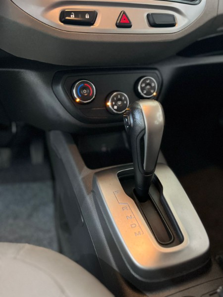 CHEVROLET SPIN 1.8 LTZ 8V 2018/2018 TIAGO AUTOMÓVEIS VENÂNCIO AIRES / Carros no Vale