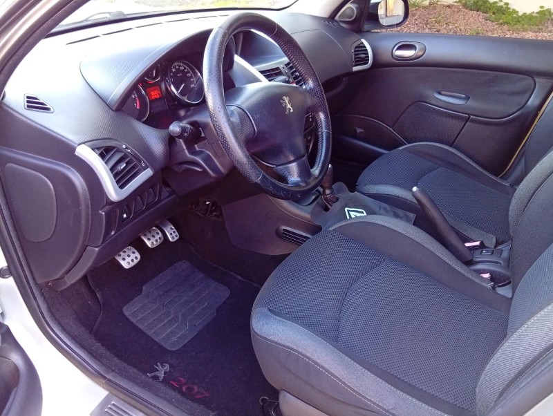 PEUGEOT 207 1.6 XS 16V 2008/2009 ALTERNATIVA VEÍCULOS LAJEADO / Carros no Vale