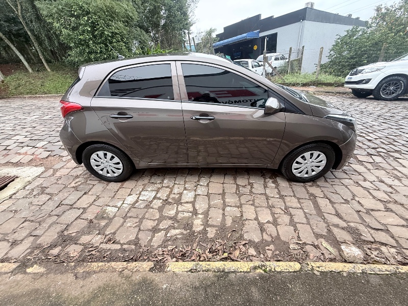 HYUNDAI HB20 1.0 12V FLEX COMFORT MANUAL 2016/2016 ELY AUTOMÓVEIS LAJEADO / Carros no Vale
