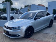 VOLKSWAGEN JETTA 2.0 TSI HIGHLINE 211CV GASOLINA 2013/2013 WS MULTIMARCAS VENÂNCIO AIRES / Carros no Vale