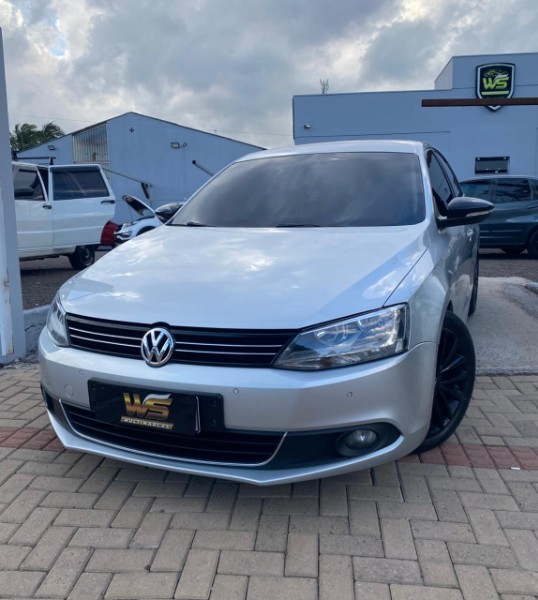 VOLKSWAGEN JETTA 2.0 TSI HIGHLINE 211CV GASOLINA 2013/2013 WS MULTIMARCAS VENÂNCIO AIRES / Carros no Vale VOLKSWAGEN JETTA 2.0 TSI HIGHLINE 211CV GASOLINA 2013/2013 WS MULTIMARCAS VENÂNCIO AIRES / Carros no Vale