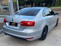 VOLKSWAGEN JETTA 2.0 TSI HIGHLINE 211CV GASOLINA 2013/2013 WS MULTIMARCAS VENÂNCIO AIRES / Carros no Vale