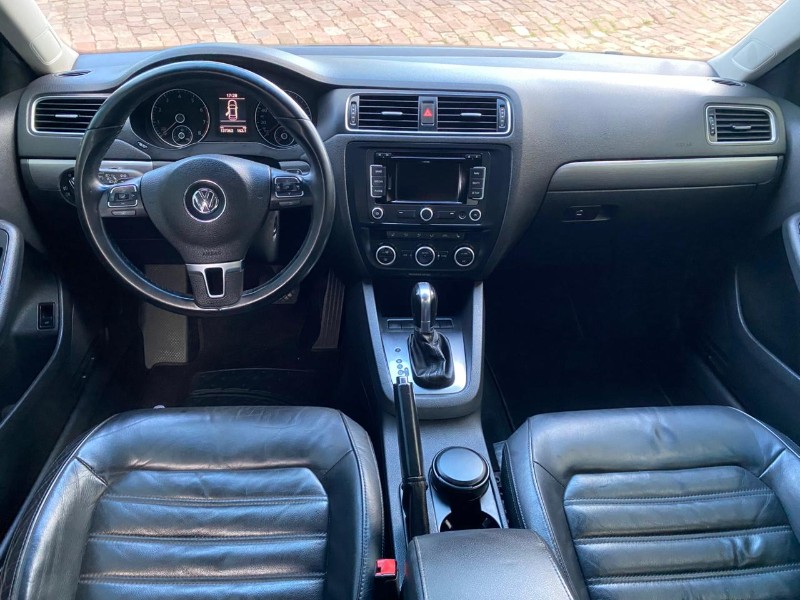 VOLKSWAGEN JETTA 2.0 TSI HIGHLINE 211CV GASOLINA 2013/2013 WS MULTIMARCAS VENÂNCIO AIRES / Carros no Vale VOLKSWAGEN JETTA 2.0 TSI HIGHLINE 211CV GASOLINA 2013/2013 WS MULTIMARCAS VENÂNCIO AIRES / Carros no Vale