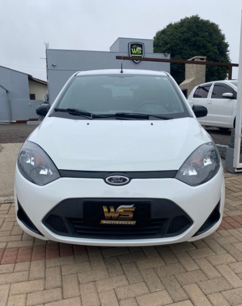 FORD FIESTA 1.0 CLASS HATCH 8V 2013/2014 WS MULTIMARCAS VENÂNCIO AIRES / Carros no Vale