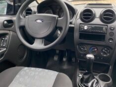 FORD FIESTA 1.0 CLASS HATCH 8V 2013/2014 WS MULTIMARCAS VENÂNCIO AIRES / Carros no Vale
