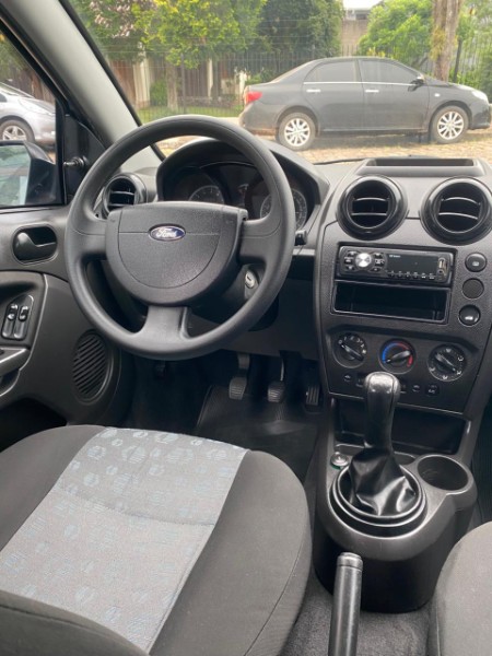 FORD FIESTA 1.0 CLASS HATCH 8V 2013/2014 WS MULTIMARCAS VENÂNCIO AIRES / Carros no Vale