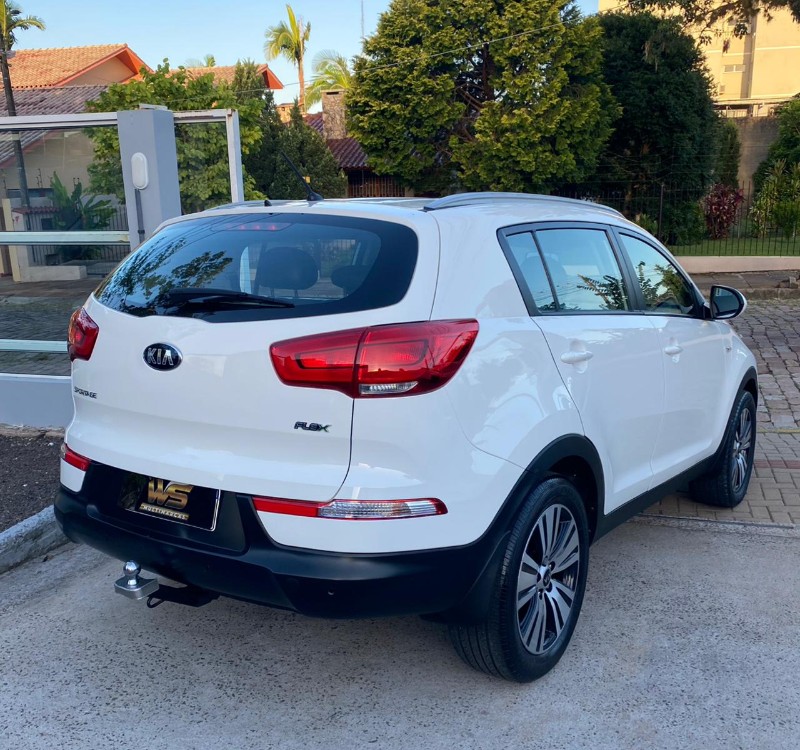 KIA SPORTAGE 2.0 LX 16V 2015 2014/2015 WS MULTIMARCAS VENÂNCIO AIRES / Carros no Vale