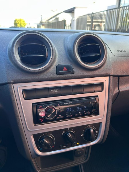 VOLKSWAGEN SAVEIRO ROBUST 1.6 TOTAL FLEX 8V 2018/2018 LS MULTIMARCAS VENÂNCIO AIRES / Carros no Vale