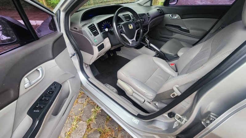 HONDA CIVIC 1.8 LXL 16V FLEX 4P AUTOMÁTICO 2012/2013 FERNANDO AUTOMÓVEIS | REVENDA DE CARROS ARROIO DO MEIO ARROIO DO MEIO / Carros no Vale