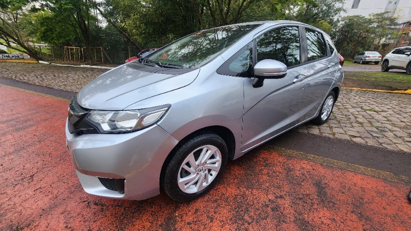 HONDA FIT 1.5 LX 16V 2016/2017 FERNANDO AUTOMÓVEIS | REVENDA DE CARROS ARROIO DO MEIO ARROIO DO MEIO / Carros no Vale