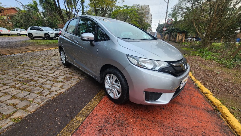HONDA FIT 1.5 LX 16V 2016/2017 FERNANDO AUTOMÓVEIS | REVENDA DE CARROS ARROIO DO MEIO ARROIO DO MEIO / Carros no Vale