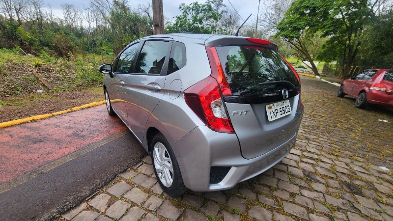 HONDA FIT 1.5 LX 16V 2016/2017 FERNANDO AUTOMÓVEIS | REVENDA DE CARROS ARROIO DO MEIO ARROIO DO MEIO / Carros no Vale
