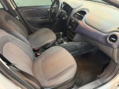 FIAT PUNTO 1.4 ATTRACTIVE ITALIA 8V FLEX 4P MANUAL 2013/2014 LUCAS AUTOMÓVEIS BOM RETIRO DO SUL / Carros no Vale