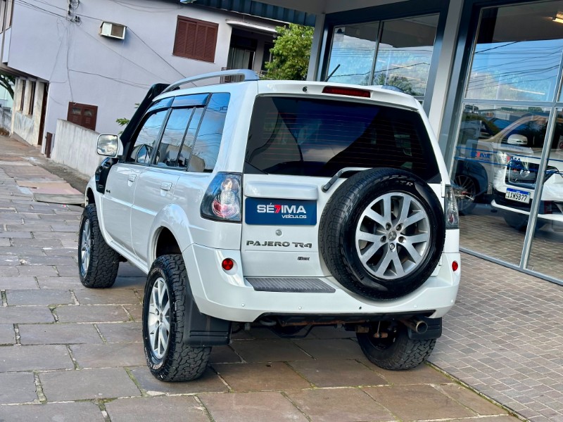 MITSUBISHI PAJERO TR4 2.0 4X4 16V 2013 2013/2013 SÉTIMA VEÍCULOS GUAPORÉ / Carros no Vale