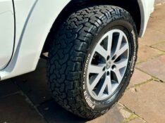 MITSUBISHI PAJERO TR4 2.0 4X4 16V 2013 2013/2013 SÉTIMA VEÍCULOS GUAPORÉ / Carros no Vale