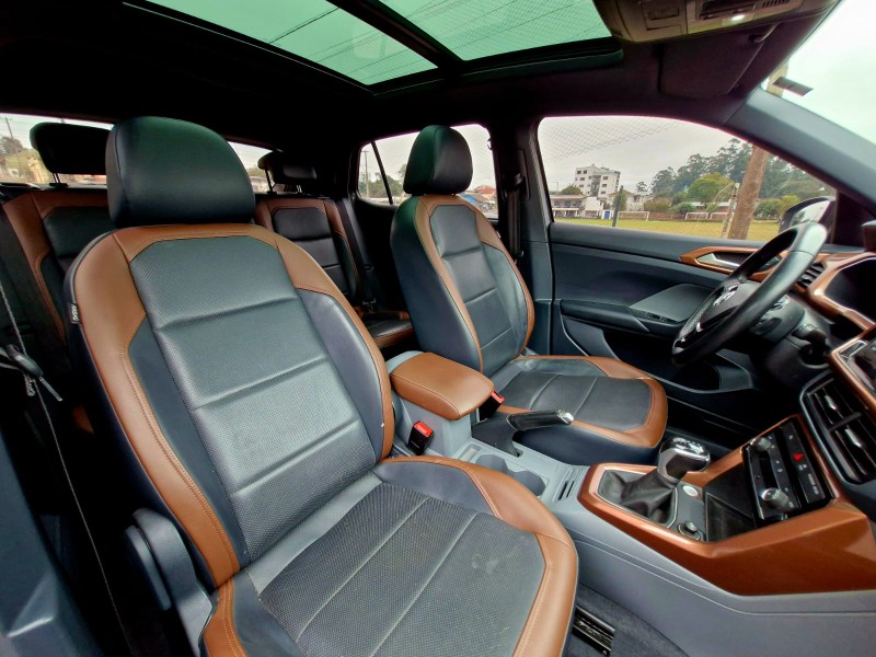 VOLKSWAGEN T-CROSS 1.0 200 TSI TOTAL FLEX COMFORTLINE AUTOMÁTICO 2019/2020 CRUZEIRO MULTIMARCAS CRUZEIRO DO SUL / Carros no Vale