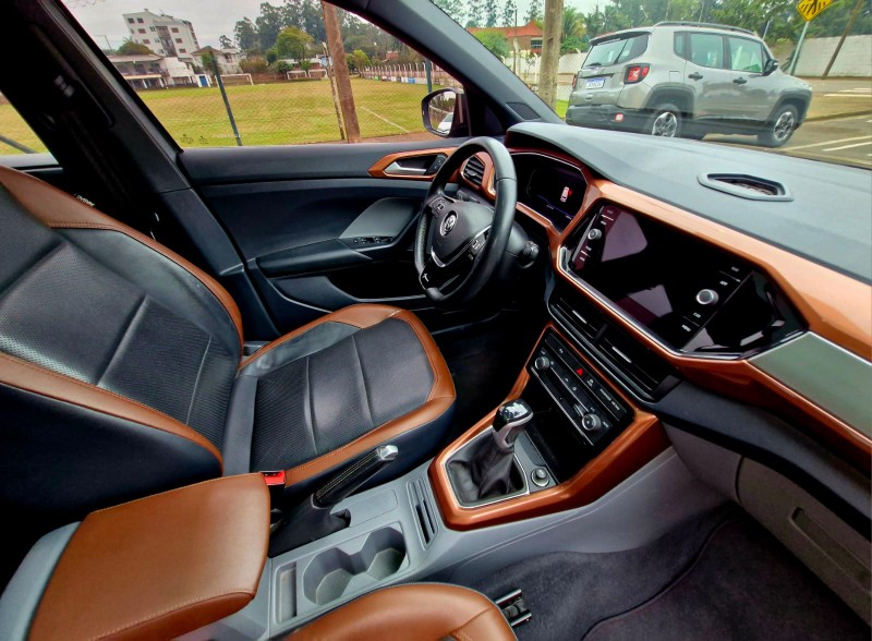 VOLKSWAGEN T-CROSS 1.0 200 TSI TOTAL FLEX COMFORTLINE AUTOMÁTICO 2019/2020 CRUZEIRO MULTIMARCAS CRUZEIRO DO SUL / Carros no Vale