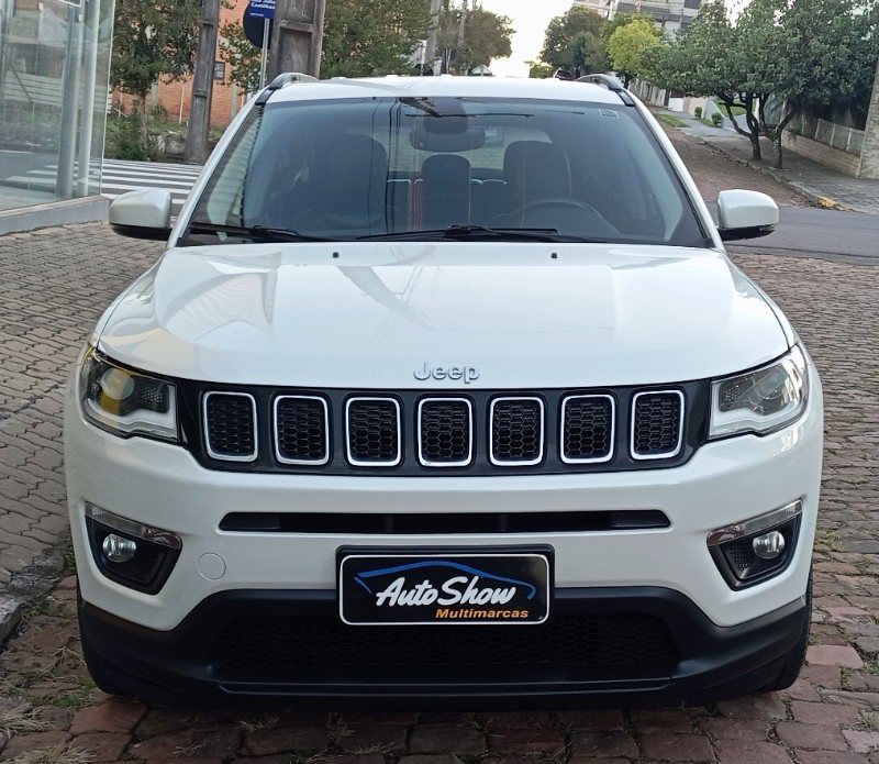JEEP COMPASS 2.0 16V FLEX LONGITUDE AUTOMÁTICO 2018/2018 AUTO SHOW SANTA CRUZ DO SUL / Carros no Vale JEEP COMPASS 2.0 16V FLEX LONGITUDE AUTOMÁTICO 2018/2018 AUTO SHOW SANTA CRUZ DO SUL / Carros no Vale