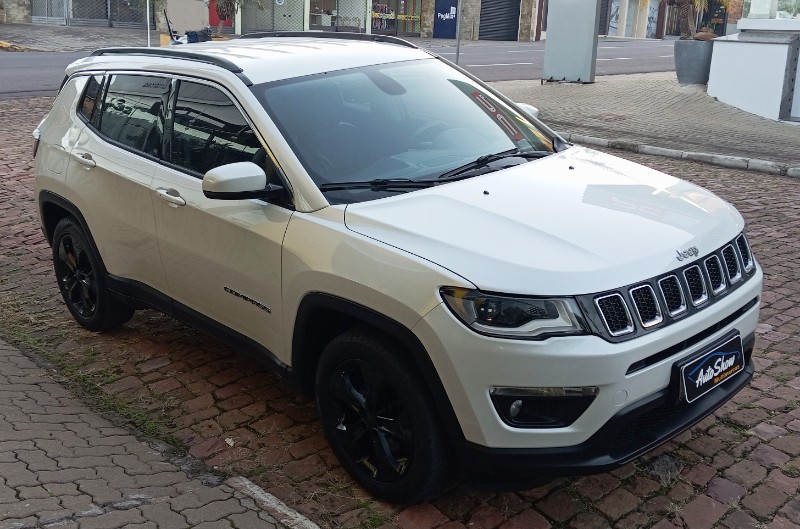 JEEP COMPASS 2.0 16V FLEX LONGITUDE AUTOMÁTICO 2018/2018 AUTO SHOW SANTA CRUZ DO SUL / Carros no Vale JEEP COMPASS 2.0 16V FLEX LONGITUDE AUTOMÁTICO 2018/2018 AUTO SHOW SANTA CRUZ DO SUL / Carros no Vale