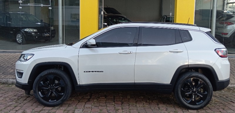 JEEP COMPASS 2.0 16V FLEX LONGITUDE AUTOMÁTICO 2018/2018 AUTO SHOW SANTA CRUZ DO SUL / Carros no Vale JEEP COMPASS 2.0 16V FLEX LONGITUDE AUTOMÁTICO 2018/2018 AUTO SHOW SANTA CRUZ DO SUL / Carros no Vale
