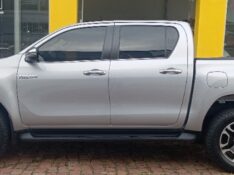 TOYOTA HILUX CD SRX 4X4 2.8 TDI 16V DIESEL AUT. /2022 AUTO SHOW SANTA CRUZ DO SUL / Carros no Vale