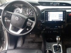 TOYOTA HILUX CD SRX 4X4 2.8 TDI 16V DIESEL AUT. /2022 AUTO SHOW SANTA CRUZ DO SUL / Carros no Vale