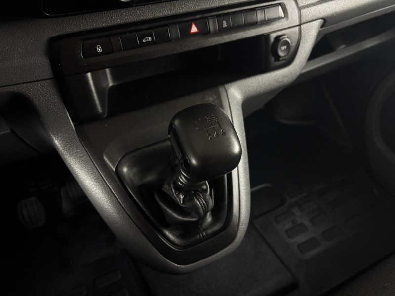 PEUGEOT EXPERT BUSINESS PACK 1.6 2021/2021 DUARTE VEÍCULOS PORTO ALEGRE / Carros no Vale PEUGEOT EXPERT BUSINESS PACK 1.6 2021/2021 DUARTE VEÍCULOS PORTO ALEGRE / Carros no Vale