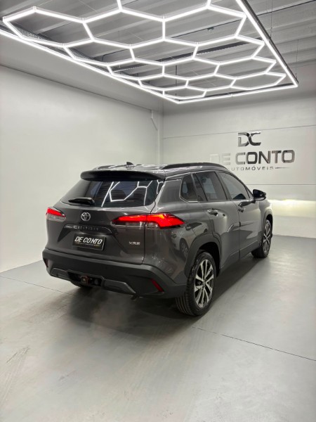 TOYOTA COROLLA CROSS XRE /2022 DE CONTO AUTOMÓVEIS SARANDI / Carros no Vale TOYOTA COROLLA CROSS XRE /2022 DE CONTO AUTOMÓVEIS SARANDI / Carros no Vale