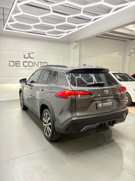 TOYOTA COROLLA CROSS XRE /2022 DE CONTO AUTOMÓVEIS SARANDI / Carros no Vale TOYOTA COROLLA CROSS XRE /2022 DE CONTO AUTOMÓVEIS SARANDI / Carros no Vale