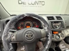 TOYOTA RAV4 2.4 4X2 16V /2011 DE CONTO AUTOMÓVEIS SARANDI / Carros no Vale